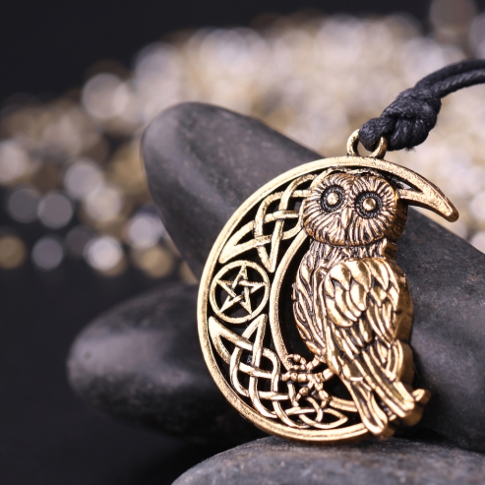 Pentagram Crescent Moon Pendant Owl Necklace